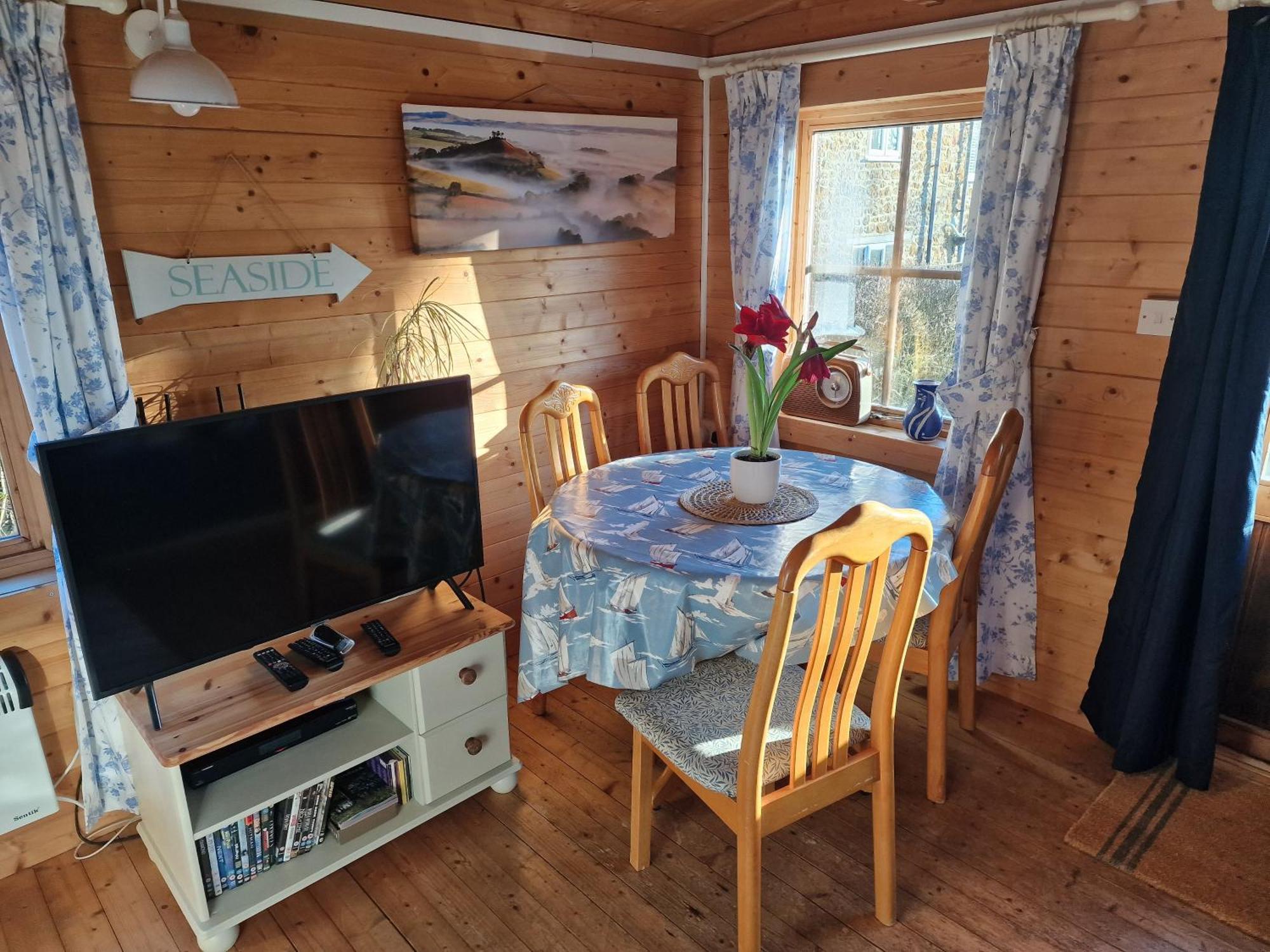 Cherry Orchard Retreat * Chideock